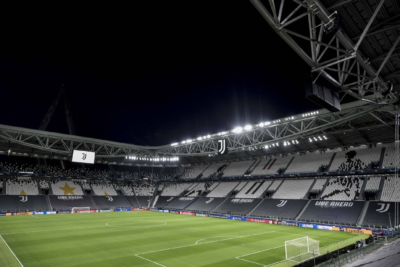 皇家马德里发布备战花絮，清晨遗憾出局，欧冠任务艰巨，细节决定成败的简单介绍