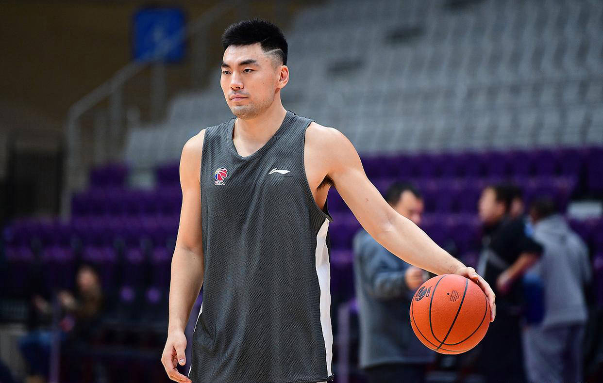 关于辽宁本钢训练开放日，关键时刻遗憾出局引欢呼，CBA常规赛在即，身体对抗强度拉满的信息